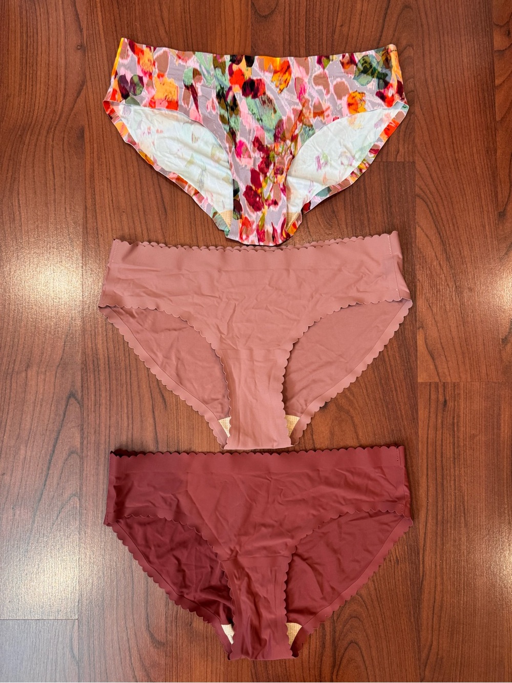 knix Bundle of Bikini Briefs - Dusty Rose and Floral NWOT size Large